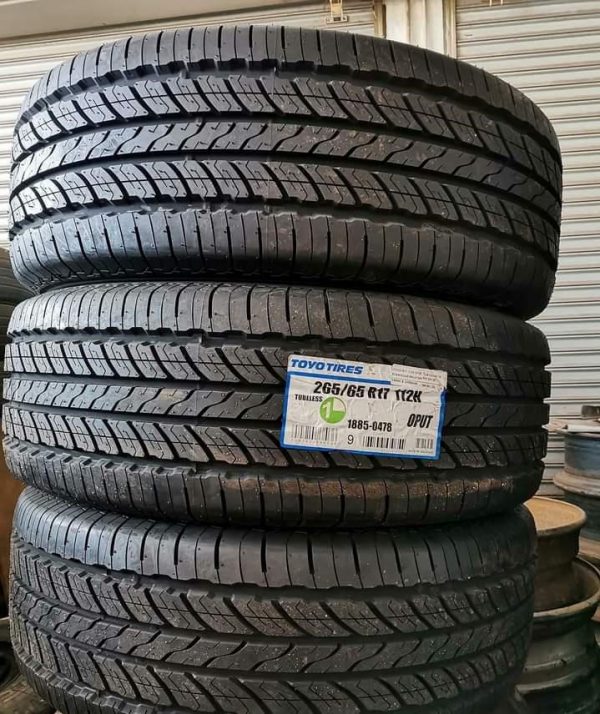 265/65 R17 – Toyo