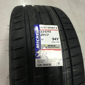 225/45 ZR17 Michelin Pilot Sport 4 – Extra Load