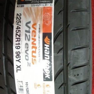 225/45 R19 – Hankook