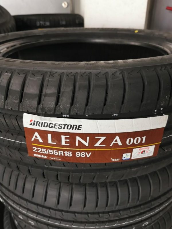 225/55 R18 – Bridgestone